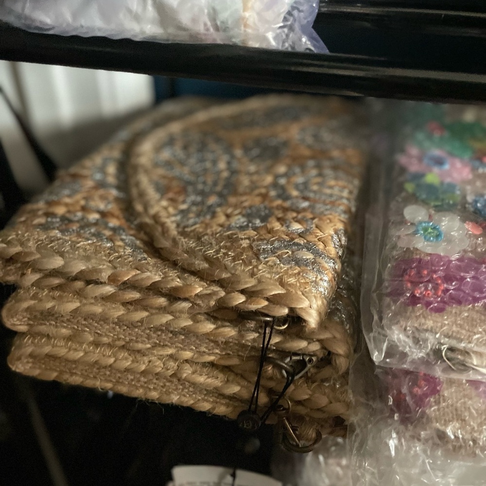 Envelope Clutch Jute Bag NWT - Picture 2 of 3
